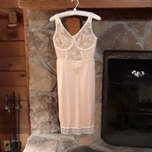 Vintage shaping slip